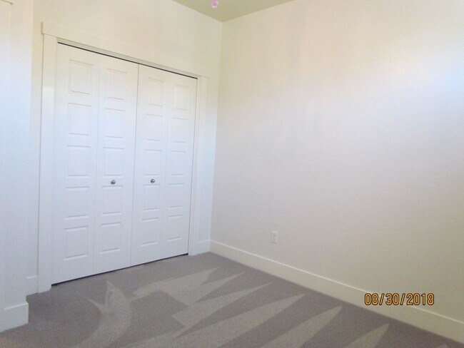 Foto del edificio - Beautiful 3 bed 2 bath in the popular Paramount community