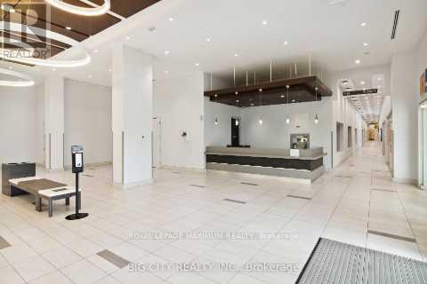 Photo du bâtiment - 3700 Hwy 7 W