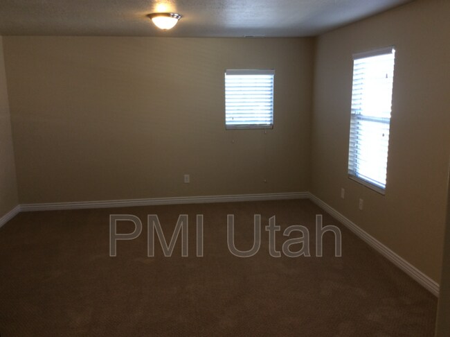 Foto del edificio - 3078 Islington Ln