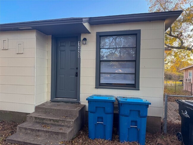 Foto del edificio - 1326 W Shepherd St