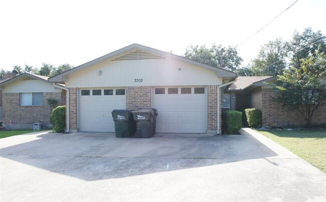 Building Photo - 3702 Rocky Hollow Trail