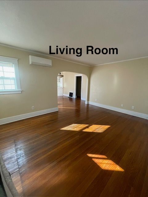 Foto del edificio - 515 S Indiana St