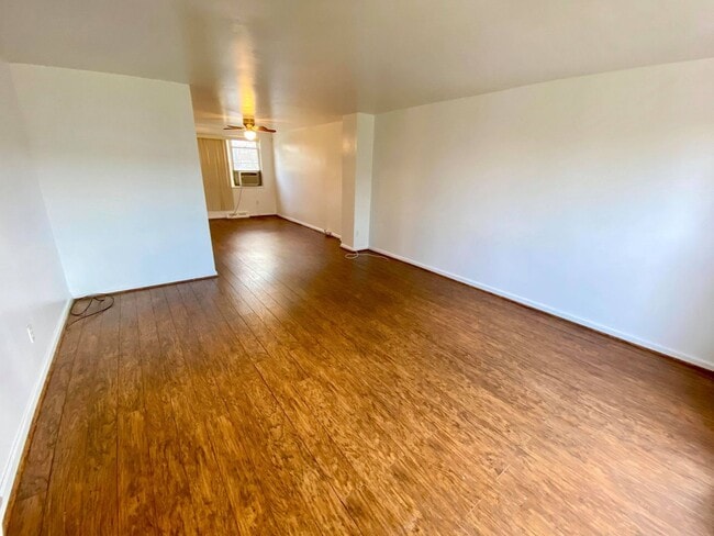 Building Photo - Charming 3Bed/1Bath in Cedonia Neighborhood