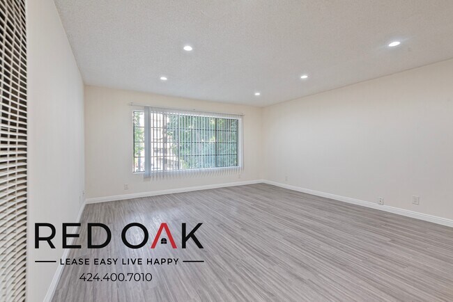 Building Photo - 5121 Klump Ave