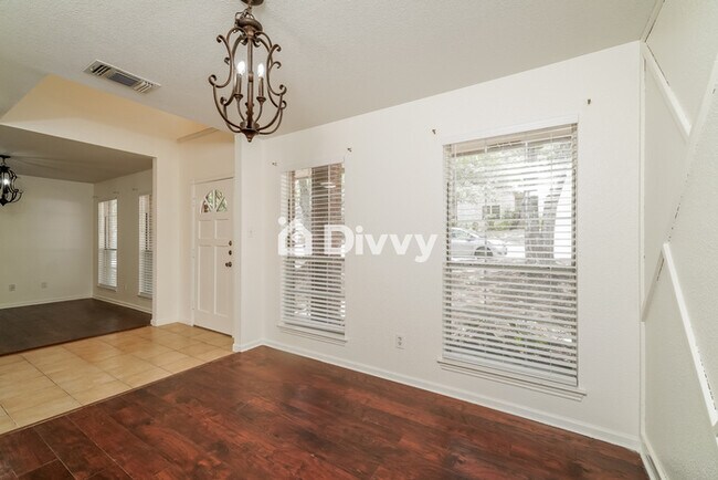 Foto del edificio - 4022 Knollgate, San Antonio, TX 78247