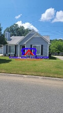 Building Photo - 204 Buck Creek Cir