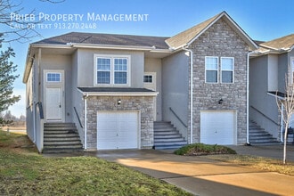 Building Photo - 805 S Woodson Ct