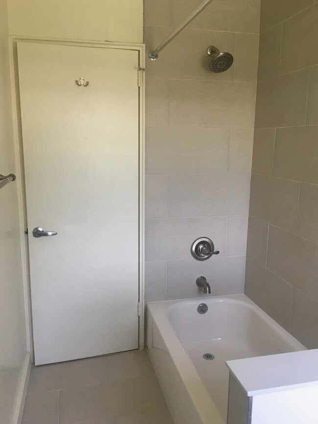 Bathroom - The Hamlet