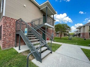Building Photo - 31855 LA-16