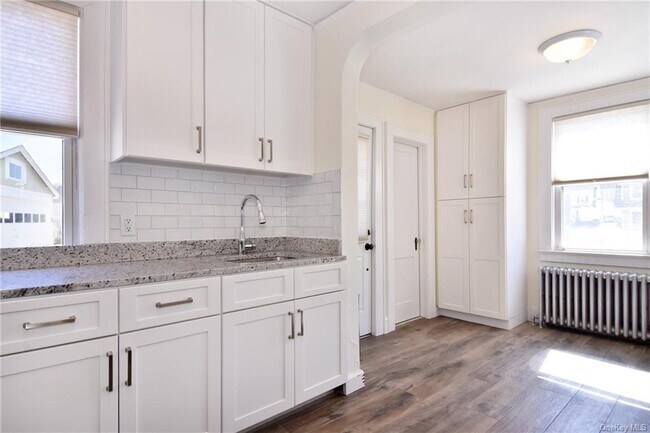 Foto del edificio - 86 E Sunnyside Ln