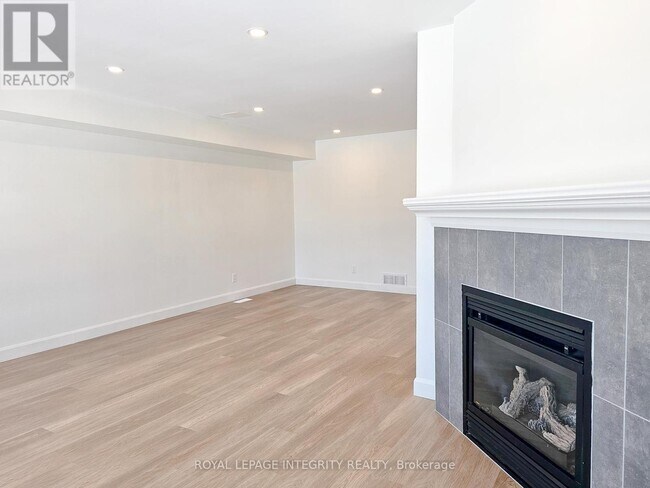 Photo du bâtiment - 90-290 Edenvale Dr