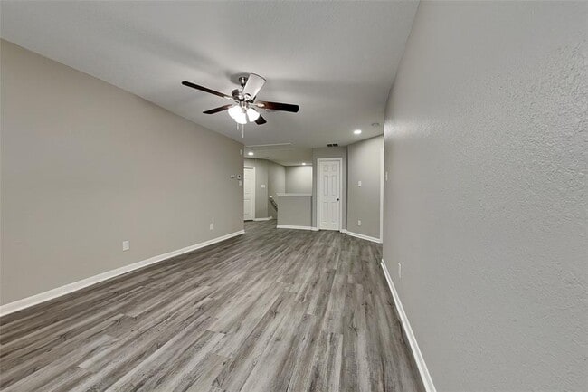 Foto del edificio - 8411 Misty Prairie Ln