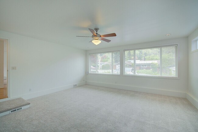 Foto del edificio - 3bd/1.5ba Mercer Island Home