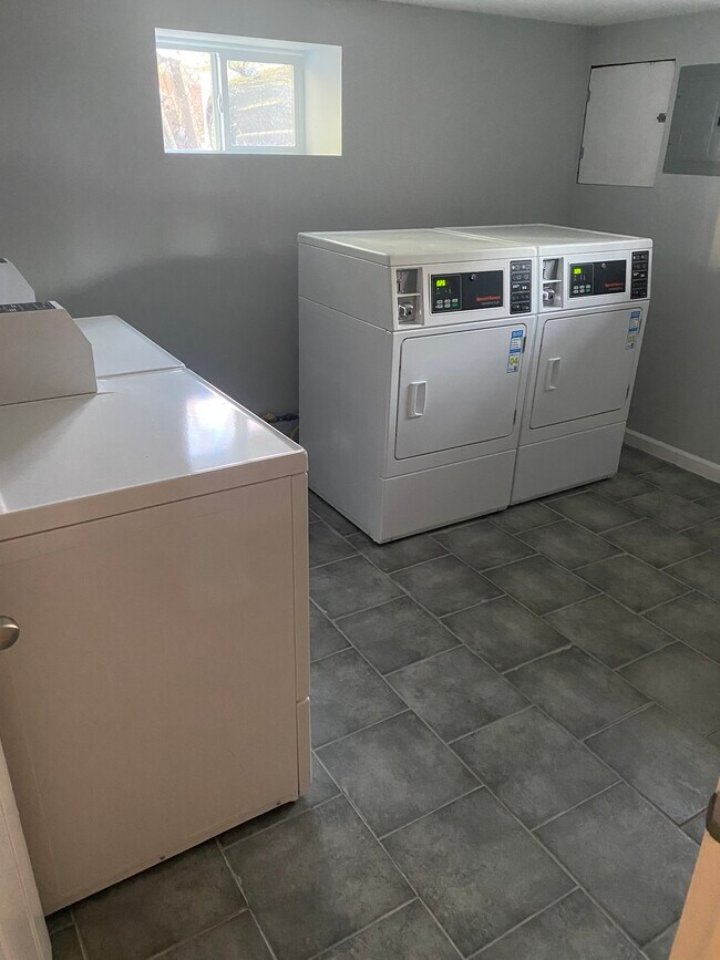 On site laundry room - 566 S Clinton St