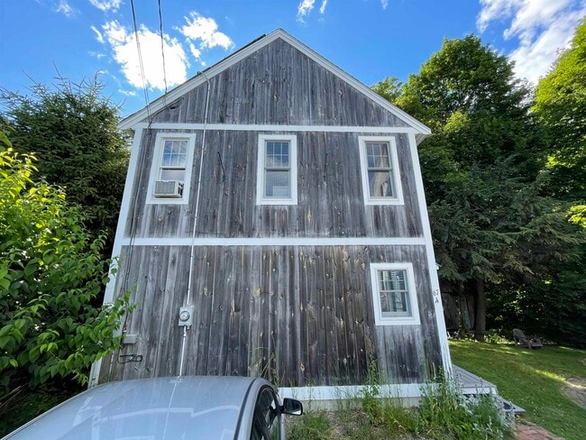 Building Photo - 67 Rogers Rd