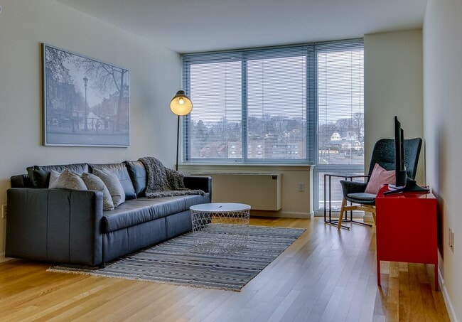 Building Photo - The Altos