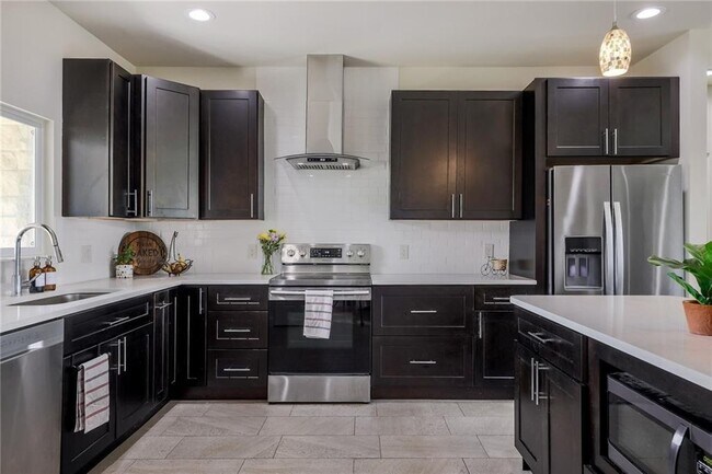 Foto del edificio - 8005 Flintlock Cir