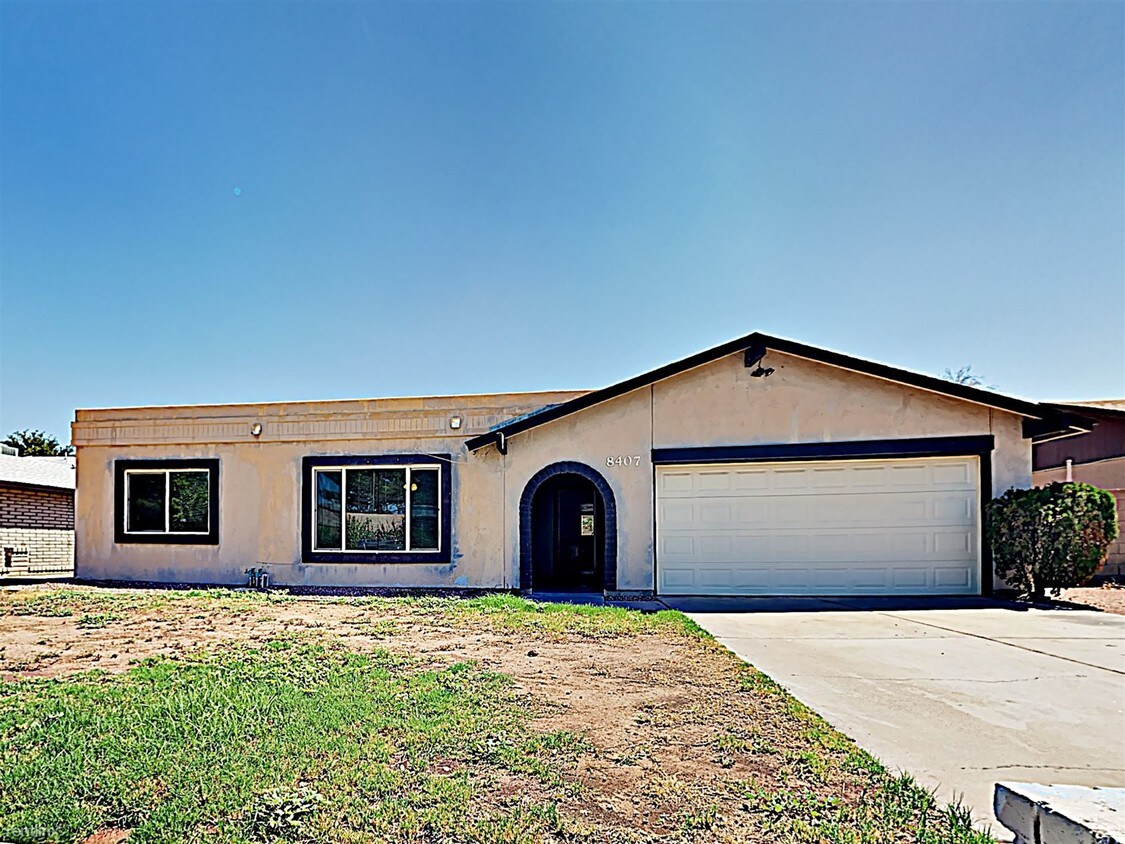 Primary Photo - 4 br, 2 bath House - 8407 N 51st Dr