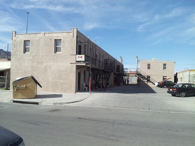 Building Photo - 3119 Frutas Ave