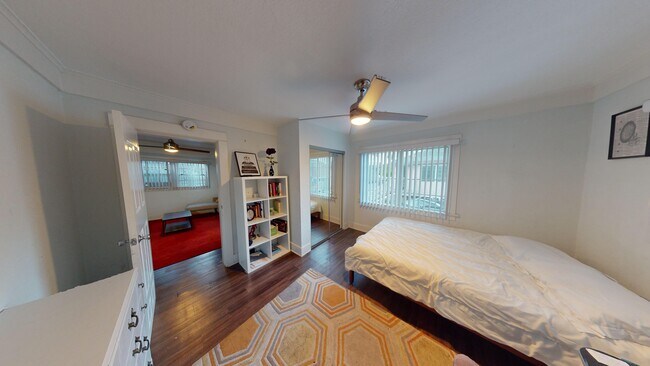 Foto del edificio - 1268 W Court St