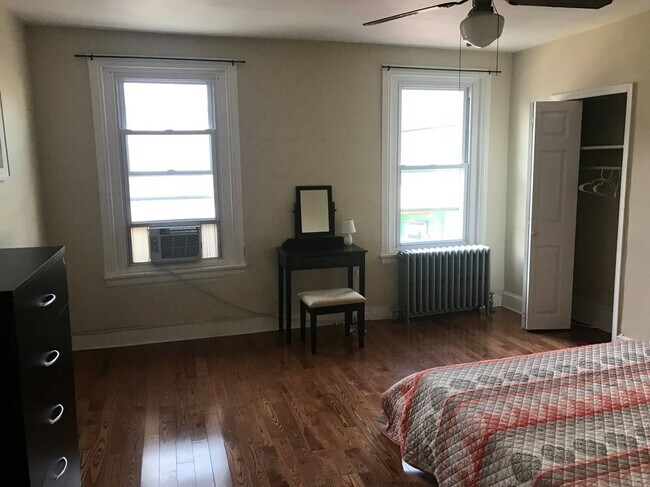 Foto del edificio - 1524 Reed St