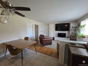 Building Photo - 635 South St