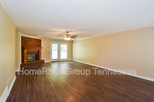 Building Photo - 8880 Forest Breeze Dr