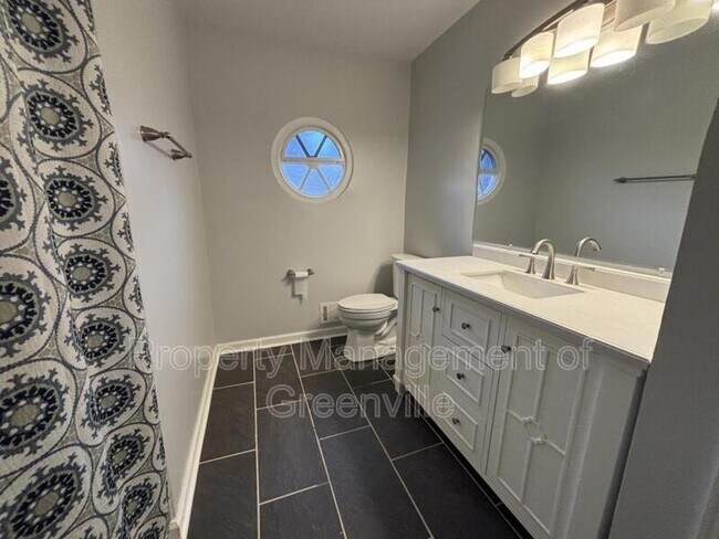 Building Photo - 105 Rockmont Rd