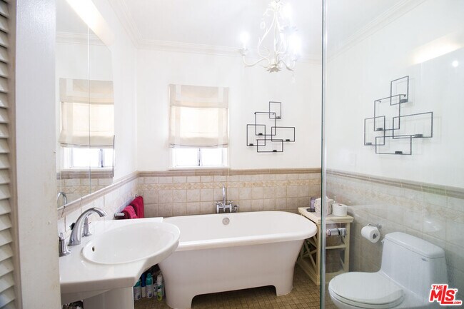 Building Photo - 4255 Michael Ave