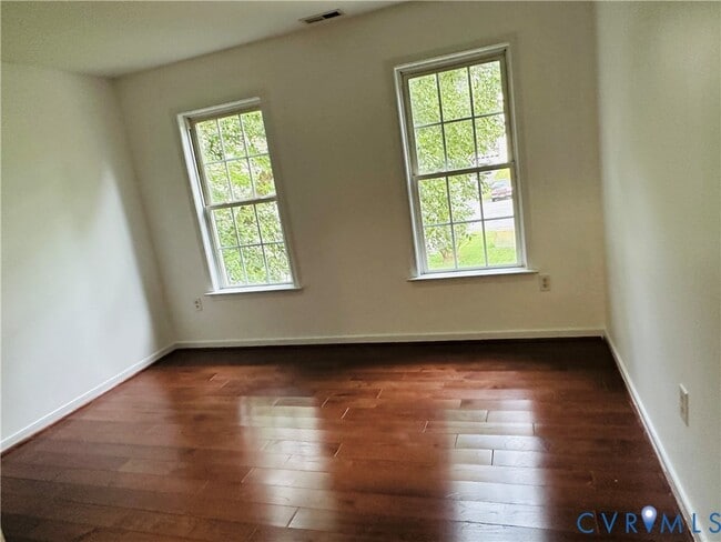 Foto del edificio - 11408 Maple Hill Pl