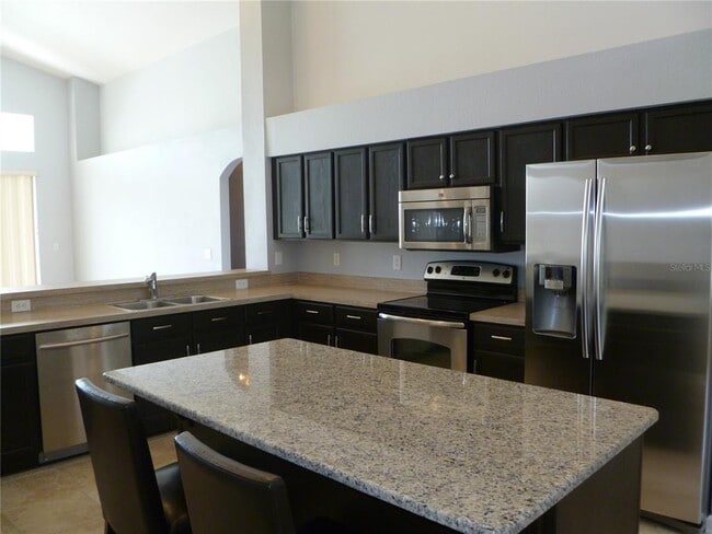 Building Photo - 6936 Cohasset Cir
