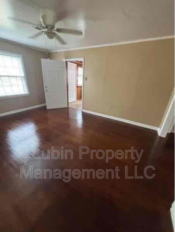 Building Photo - 1108 Goodman St