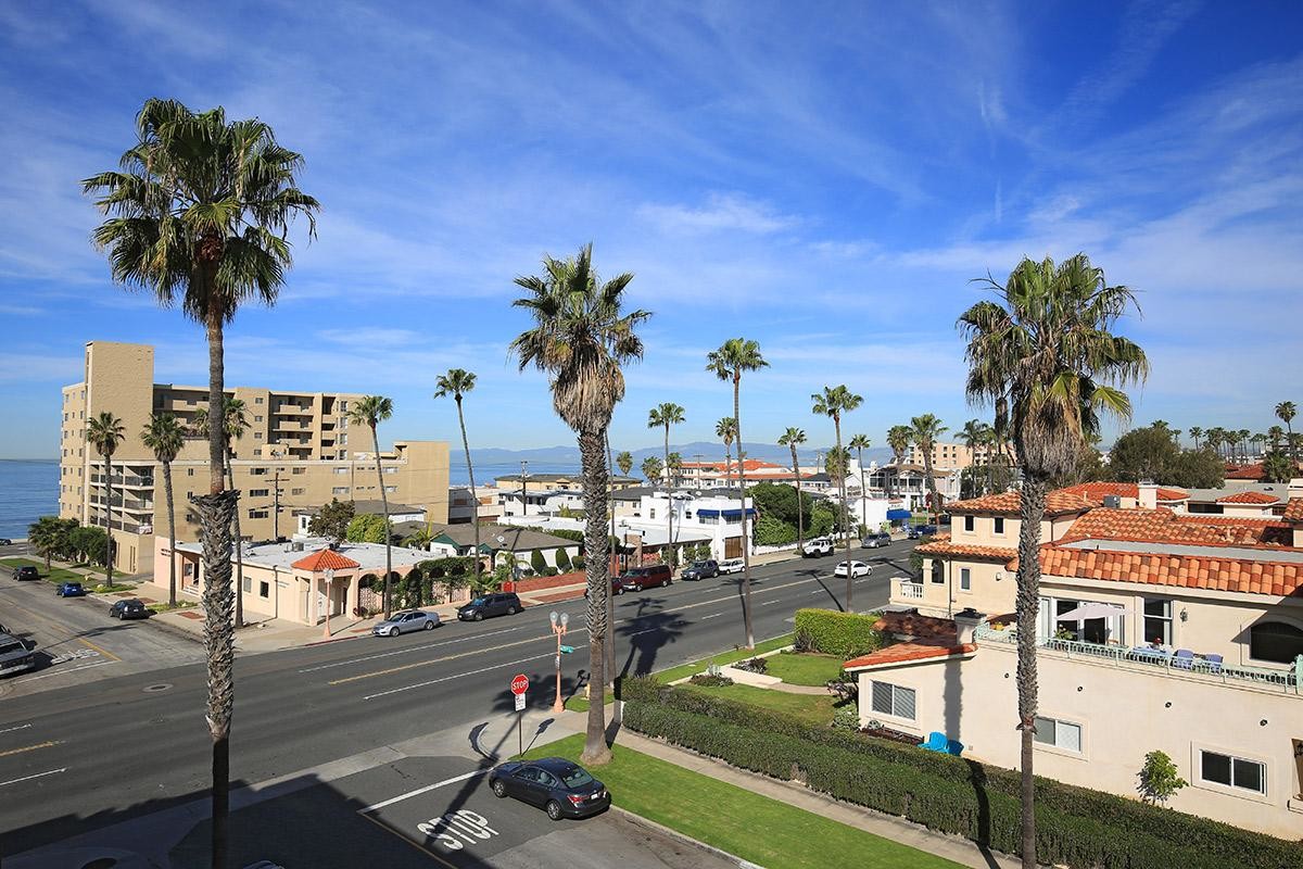 Primary Photo - Riviera Vista Apartments