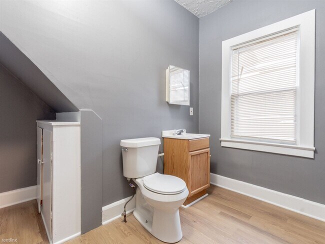 Foto del edificio - 2 br, 1 bath House - 5814 Prosser Avenue A