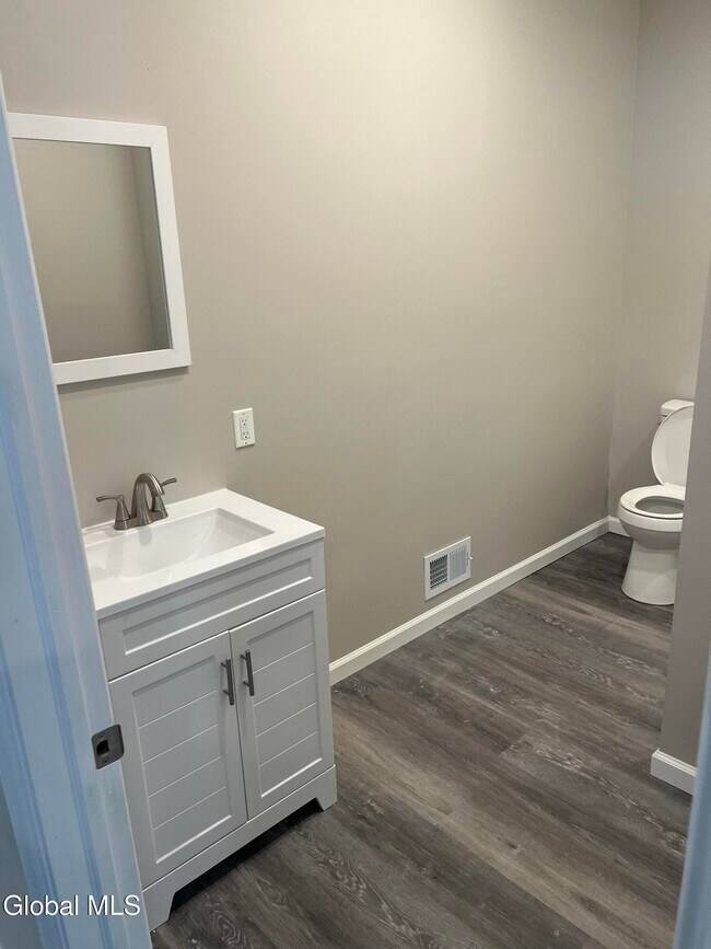 Foto del edificio - 253 6th Ave