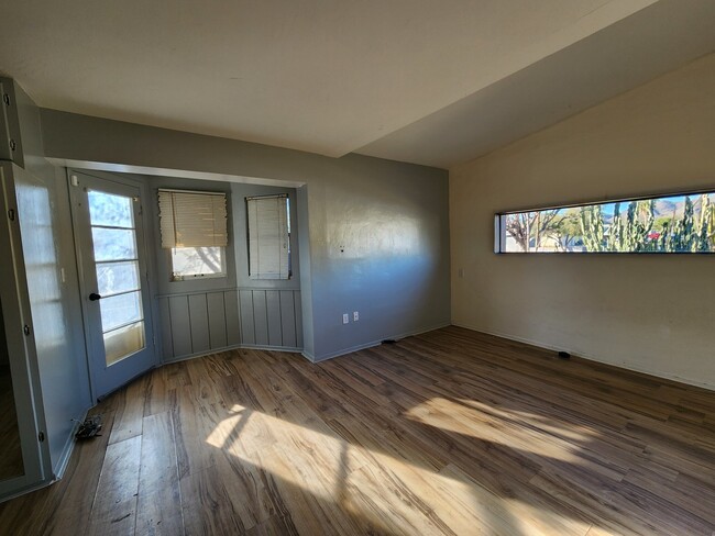 Photo - 201 E Alice Ave (Phoenix, AZ) House