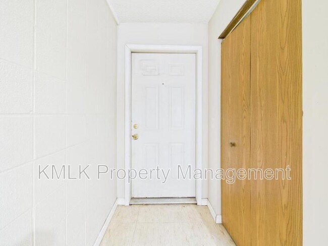 Foto del edificio - 409 Brown St