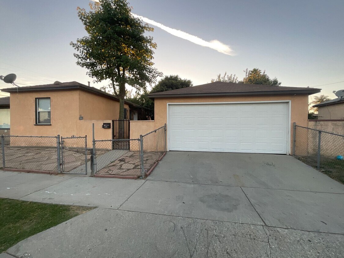 1 2 Bedroom Apartments for Rent in Compton, CA Westside Rentals