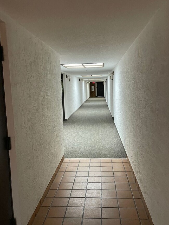Building Photo - Condo at Inverness