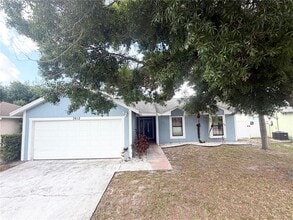 Building Photo - 3612 75 Dr E