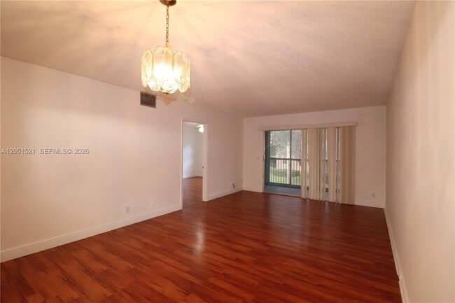 Foto del edificio - 1200 SW 124th Terrace