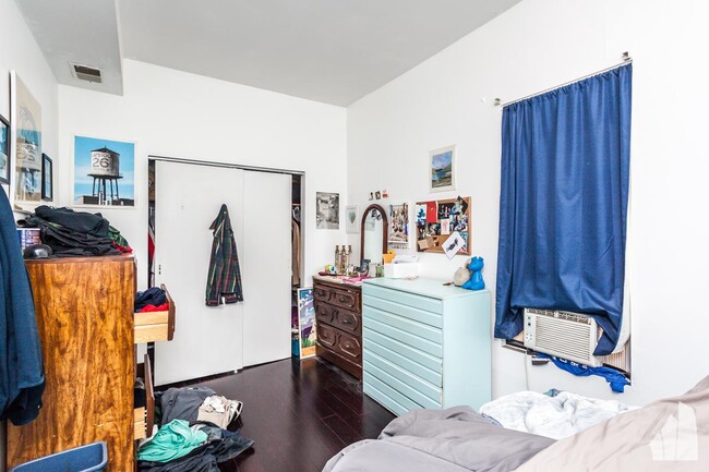 Foto del edificio - 1 bedroom in Chicago IL 60647