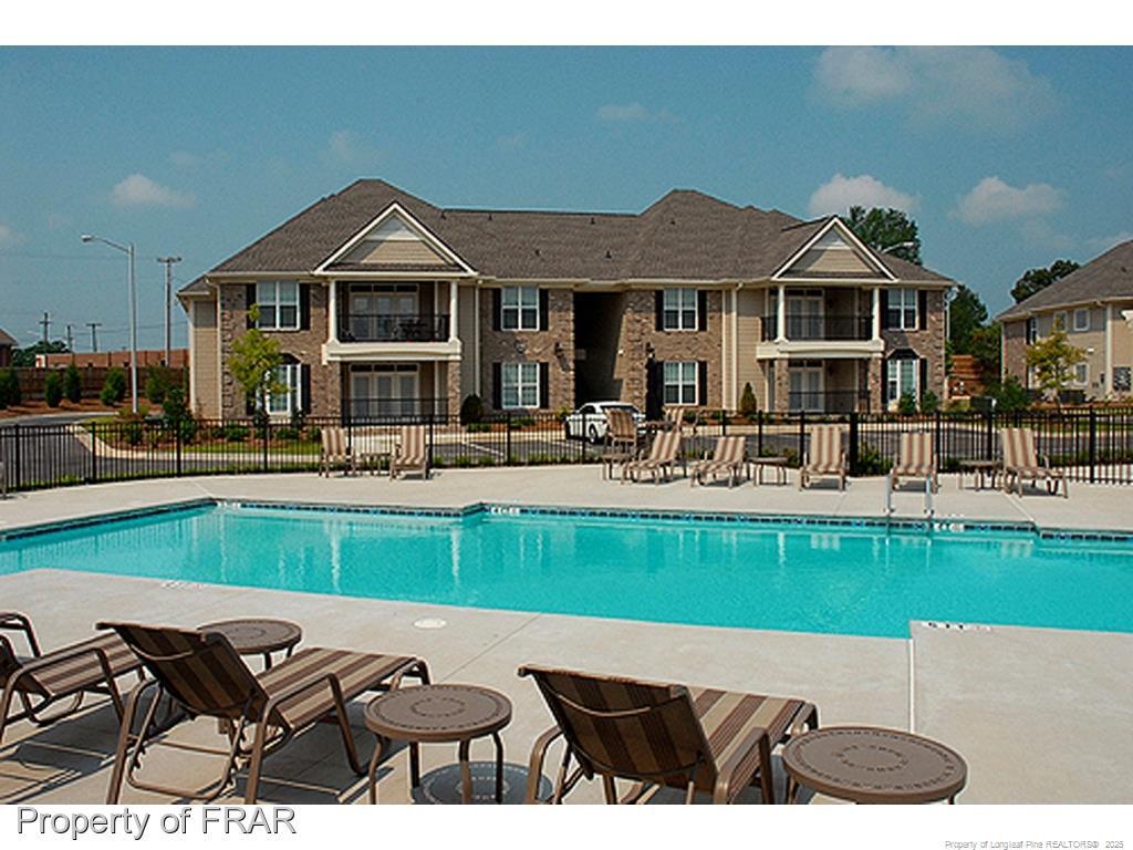 Foto principal - 1820 Jennifer Ln
