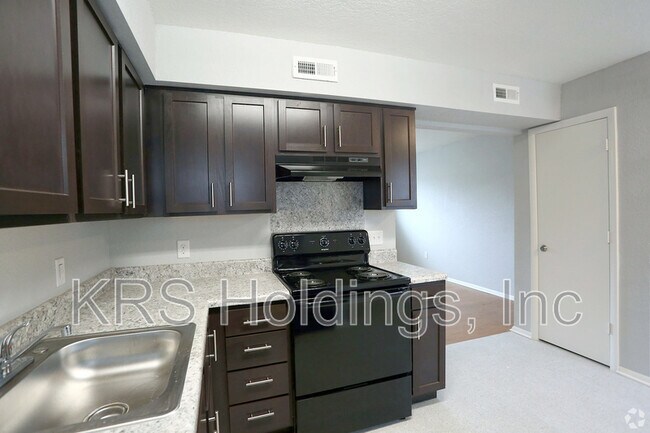 Building Photo - 4511 Orcutt Ave
