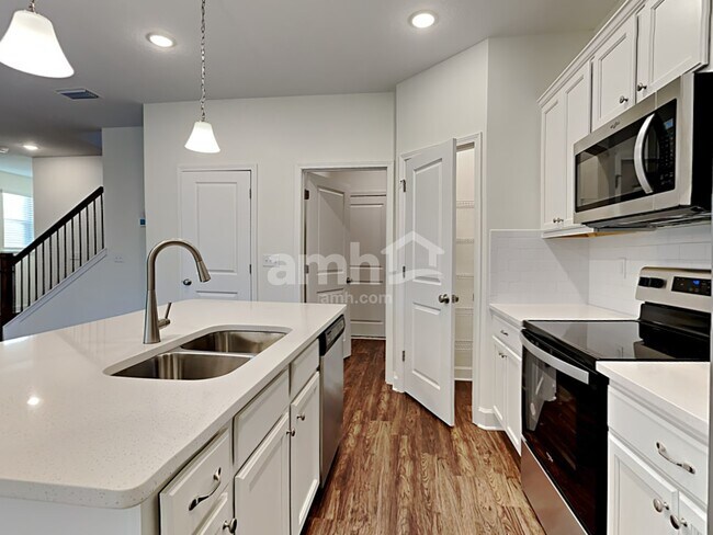 Foto del edificio - 12277 Sapp Rd