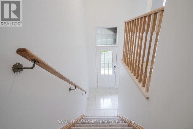 Building Photo - 2655 Deputy Minister Path