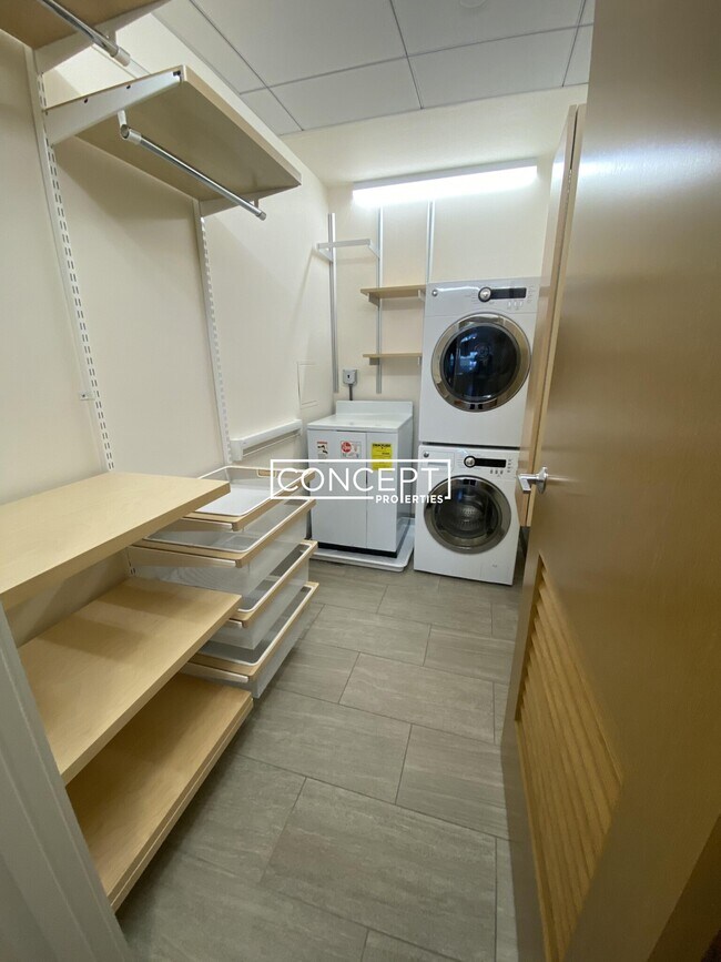 Building Photo - 115 Mt Auburn St