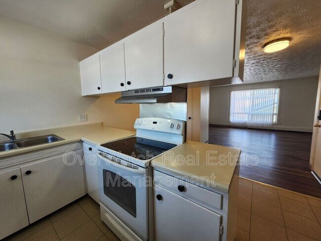 Foto del edificio - 3925 E 9th Ave