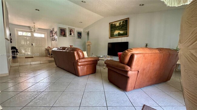 Foto del edificio - 20118 NW 58th Pl