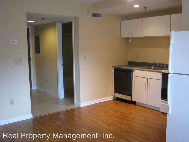 Building Photo - 109 Clarke Ct